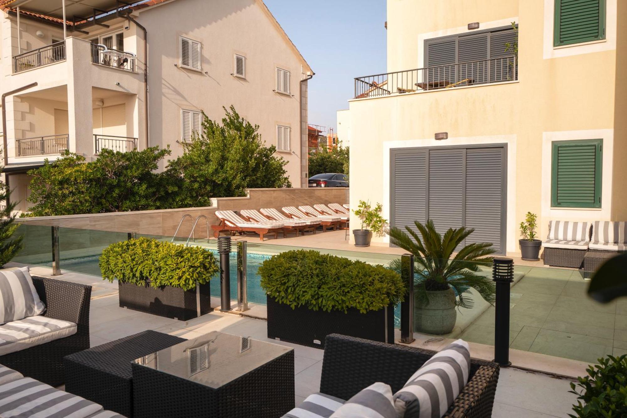 Villa Royale With Pool Hvar Town Eksteriør bilde